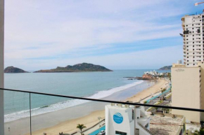 8-C condominio sobre el malecón con vistas al mar